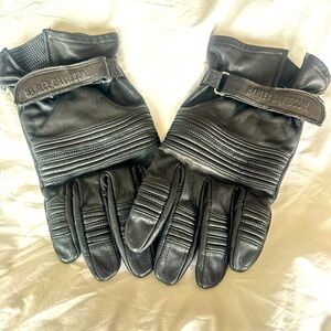 Official Harley Davidson men’s leather riding gloves